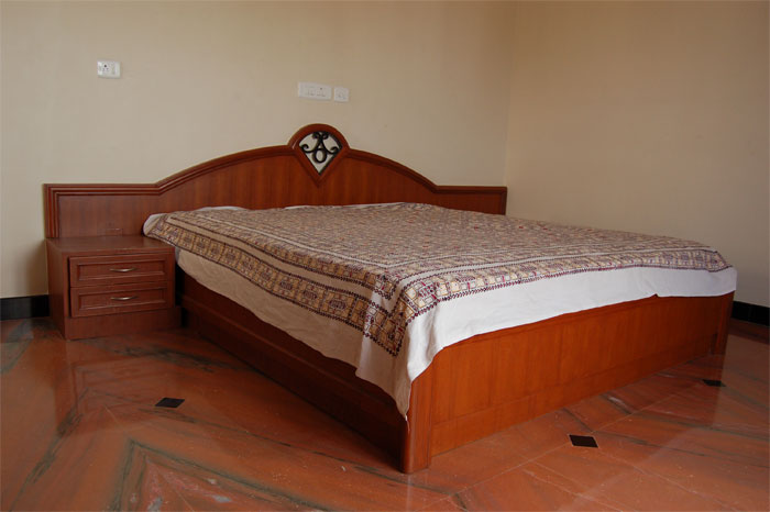 FX Interior Executors, Interior Design in Madurai, Modular Kitchen in Madurai, Office Chair, Wardrobes, Tv Units, Furniture Decorators in Madurai Tamil Nadu